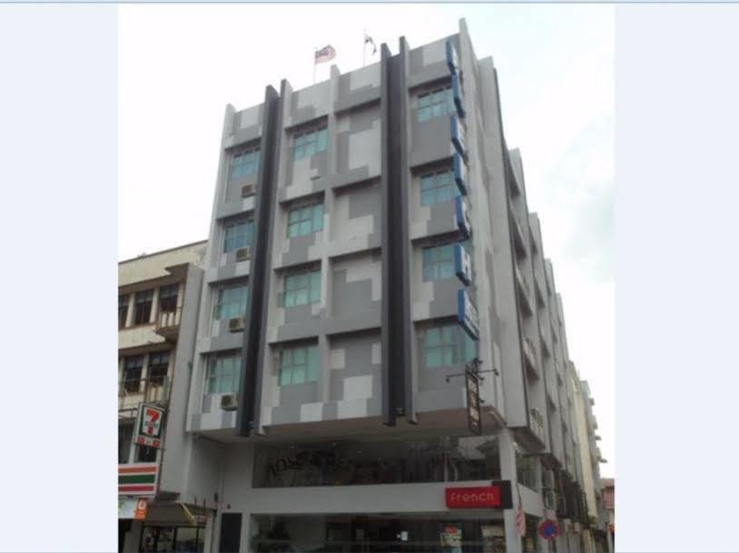 French Hotel Ίπο Εξωτερικό φωτογραφία